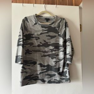 Tribal 3/4 sleeve grey camo print sweater, size medium